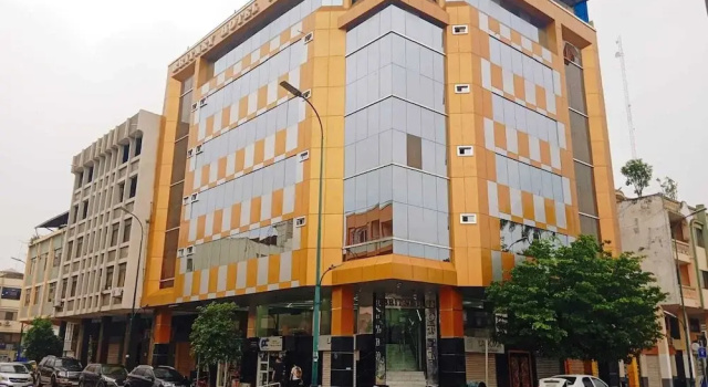 BRITNEY HOTEL Machala, Rezervasyon Otel Machala El Oro