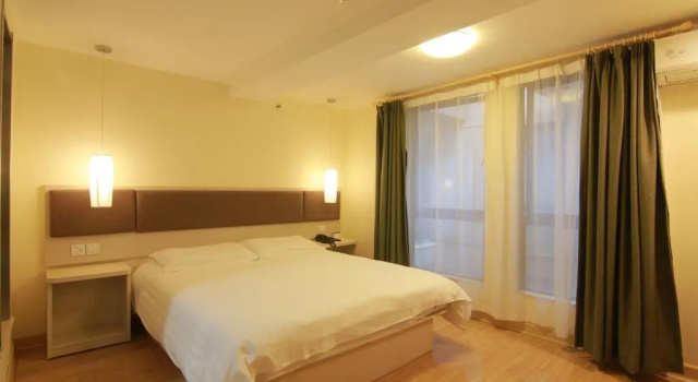Номер Standard Motel Shanghai Jinshajiang Road Daduhe Road Metro Station