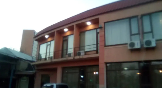 Hotel 999, Забронировать Отель Отели Тбилиси с парковкой, Парковка