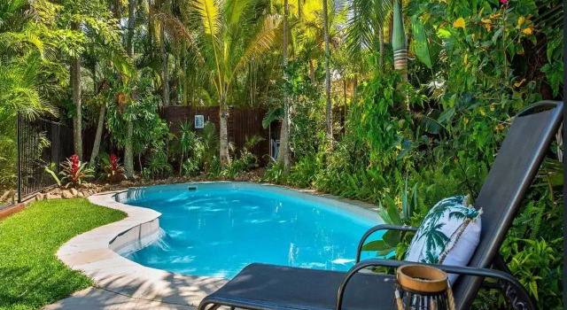 Tropical Oasis, Брондау Қонақ үй Marcus Beach Noosa