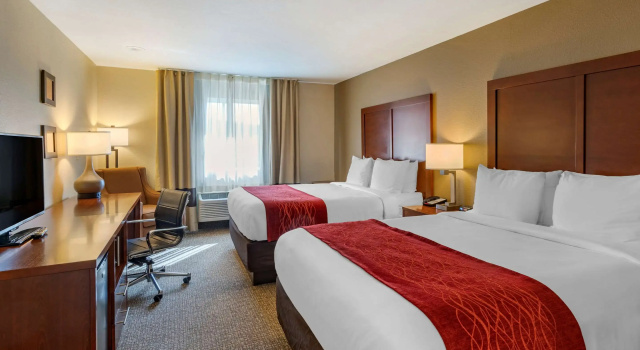 Четырёхместный номер Standard Comfort Inn Roseburg