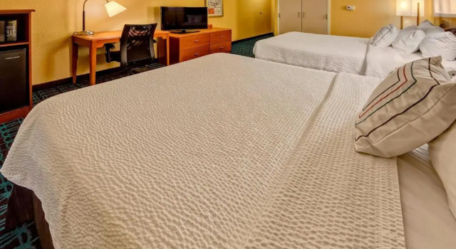 Четырёхместный номер Standard Fairfield Inn & Suites Memphis Olive Branch
