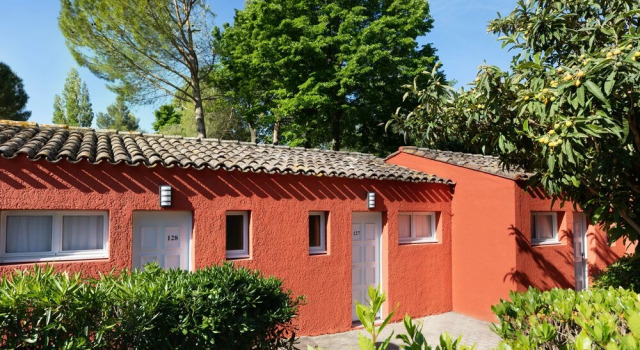 Résidence Club Maeva Le Domaine De l'Estajan, Rezervasyon Otel Arles'teki İş Otelleri, 4* 5*