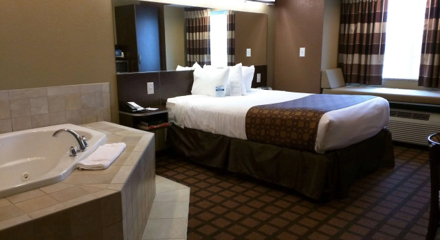 Microtel Inn & Suites by Wyndham Minot, Забронировать Отель Майнот штат Северная Дакота