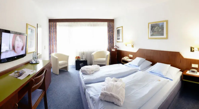 Akzent Hotel Frankenbrunnen, Забронировать Отель Отели Odenwald 4 звезды, 4*