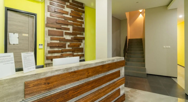 RedDoorz Plus near Senayan City, Rezervovat Penzión Cilandak Jakarta, blízko fX Sudirman