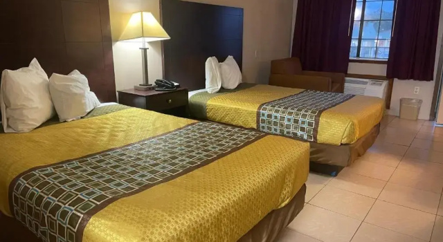 Четырёхместный номер Standard Highland Inn Denham Springs Baton Rouge East