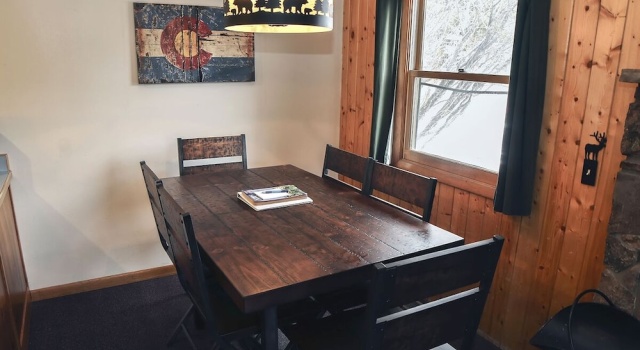Lazy R Cottages: 7A, Забронировать Отель Отели Rocky Mountain National Park с парковкой, Парковка