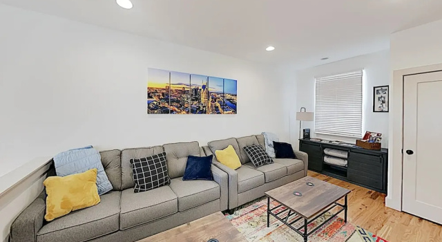 New Listing! Contemporary Nashville Nations #3 3 Bedroom Townhouse, Забронировать Дом для отпуска Нэшвилл Теннесси