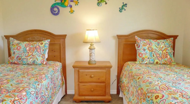 1875 Dogwood Drive, Забронировать Отель Отели в центре Марко-Айленд, в центре, Парковка