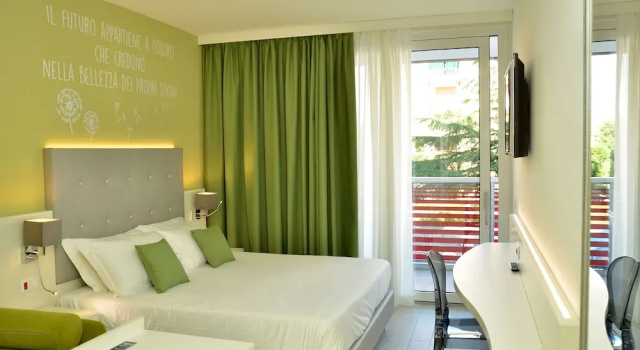 Номер Superior с балконом Hotel Amburgo