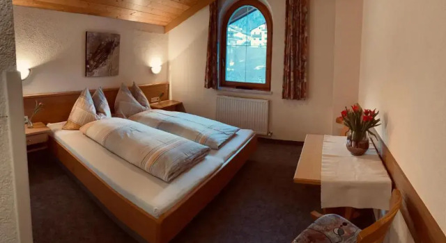 Aparts Handle und Haus Bergblick, Забронировать Апартаменты/квартира Пфундс Тироль