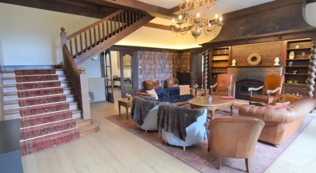 Vintage Villa with Hot Tub & Infrared Sauna in Ardennes, Забронировать Вилла Отели Спа с парковкой, Парковка