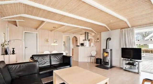 Lavensby strand 3, Book Hotel Nordborg Als