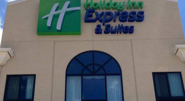 Holiday Inn Express & Suites Morton Peoria Area by IHG, Брондау Қонақ үй Morton Illinois