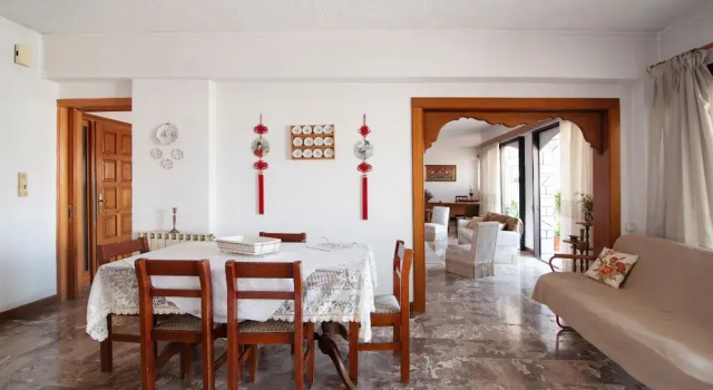 Spacius House Well Located, Забронировать Апартаменты/квартира Ахарнес 