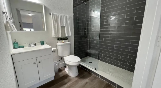Студия Renzzi Wynwood Apartments