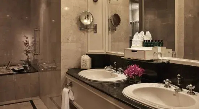Двухместный номер Superior с балконом Sofitel Angkor Phokeethra Golf & Spa Resort