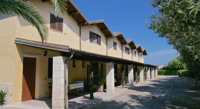 Fabulous Holiday Home in Trinitapoli with Swimming Pool