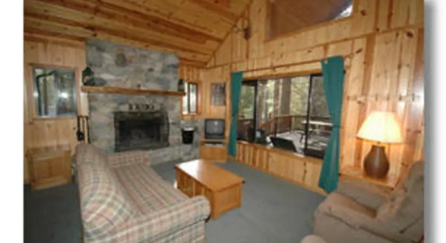 RedAwning Cabin #24 Cooley Pines, Забронировать Апартаменты/квартира Апартаменты Норт-Уавона, Апартаменты/квартира