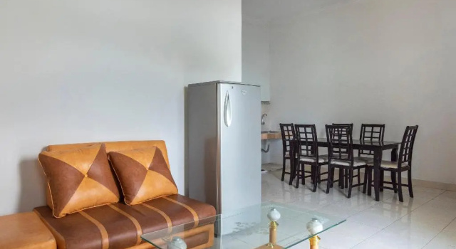 OYO 2997 Grand Suites Palace 2, Đặt Khách sạn Khách sạn tại West Java có Bãi đậu xe, Bãi đậu xe