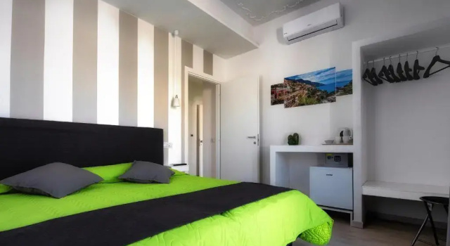 Четырёхместный номер Standard Sunset Rooms