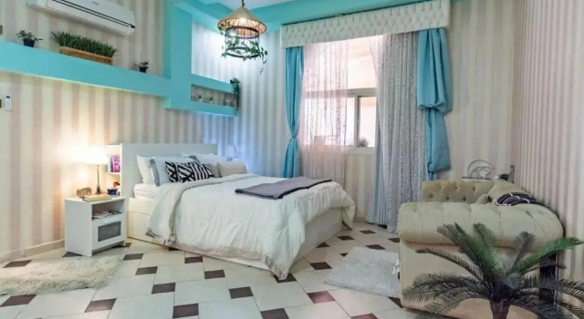 Cheerful 5-Bedroom Villa with Pool,  Villa Doha hotellit, joissa on uima-allas, Uima-allas