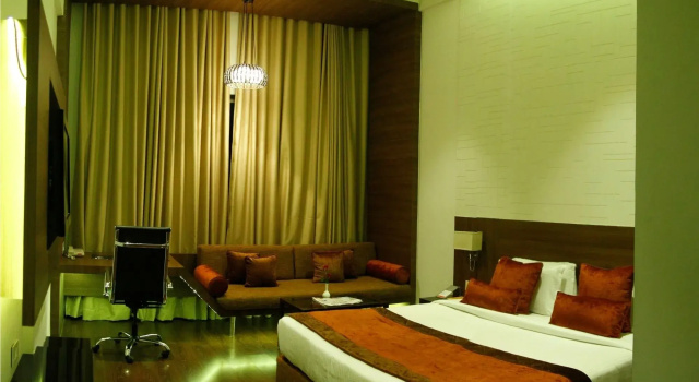 Hotel Centre Point