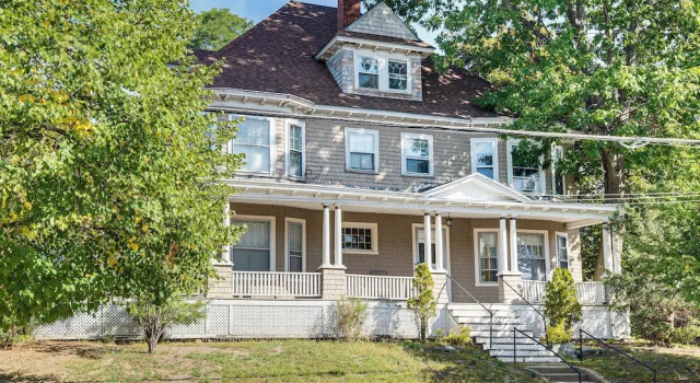 Classic North End Gem: Yard, Patio & Modern Style, Забронировать Апартаменты/квартира Манчестер Mclntyre