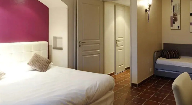 Logis Hôtel Restaurant La Bergerie, Забронировать Отель Отели Од 4 звезды, 4*