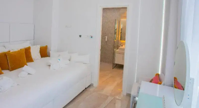 Номер Standard с балконом Отель Napa Suites