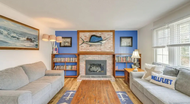 Коттедж 2 Mi to Beach: Wellfleet Home w/ Bike Trail Access