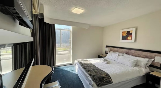 Park 801 Executive Suite, Забронировать Апартаменты/квартира Отели Йоханнесбург с парковкой, рядом с Художественная галерея Йоханнесбурга, Парковка