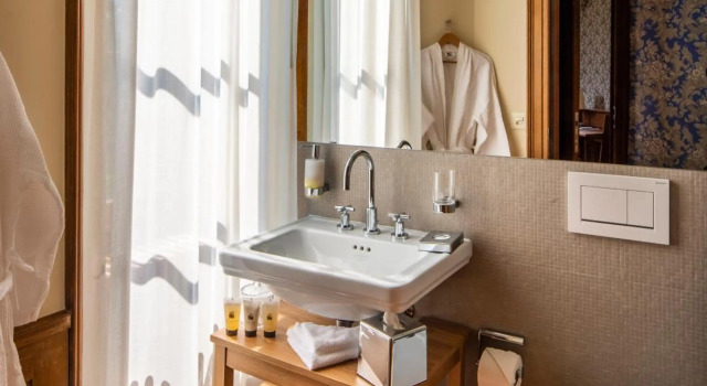 Schloss Schadau - Swiss Historic HotelRéserver Hôtel Thun hotels