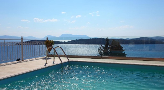 Коттедж с 2 комнатами Villa Myrtis