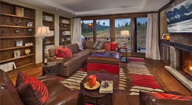 Maroon Mountain 507 4 BedroomCondo By Moving Mountains, Забронировать Апартаменты/квартира Отели Стимбот-Спрингса с парковкой, рядом с Buckaroo, Парковка