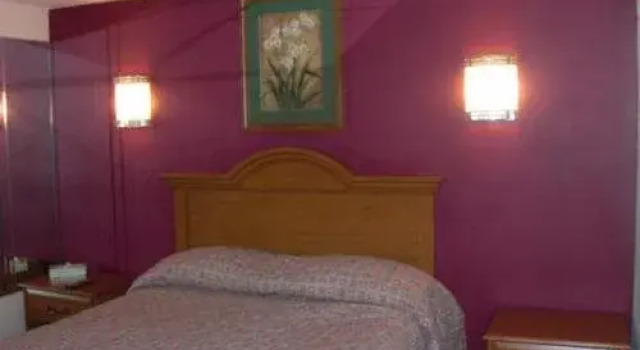 Relax Inn North Babylon, Забронировать Отель Норт-Бабилон Остров Long Island