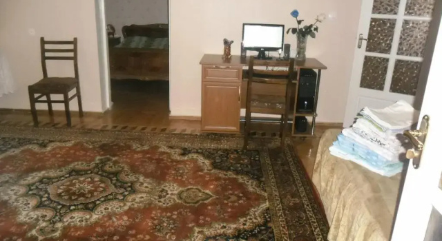 Hotel In Chiatura, Забронировать Отель Отели Чиатуры с парковкой, Парковка