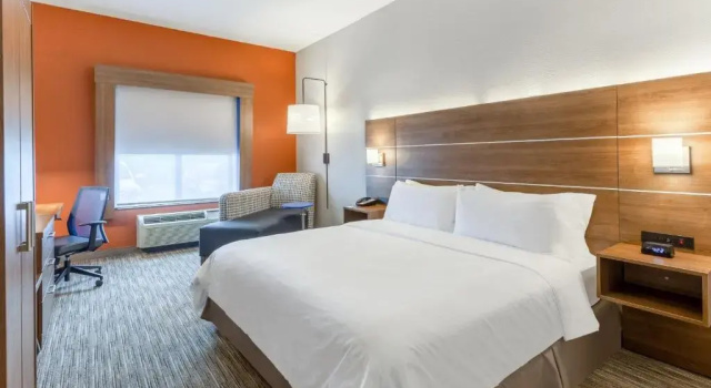 Номер Standard Holiday Inn Express & Suites O'Fallon-Shiloh by IHG