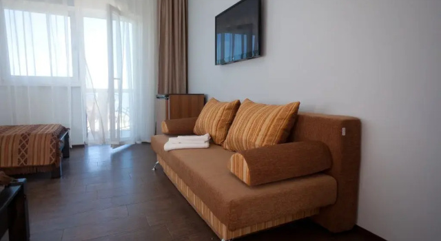 Edelweis Hotel, Reservar Hotel Kerch 