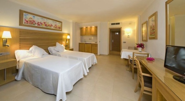 Apartamentos Bon Sol Prestige, Boek Appartementenhotel San Jose de sa Talaia. Ibiza