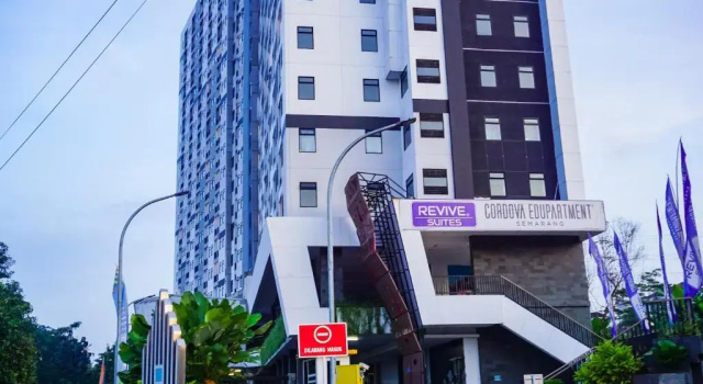 Cordova Suites, Rezervovat Hotel Semarang hotely s bazénem, Bazén