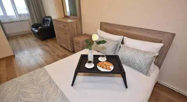 2 bedroom apartment, quiet and spacious, Book Hotel Jerevan Armenien