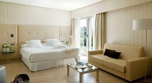 Полулюкс Barceló Sevilla Renacimiento