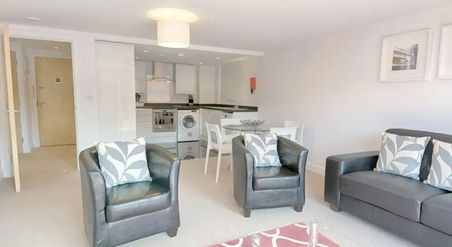 Roomspace Apartments -Bradley Court