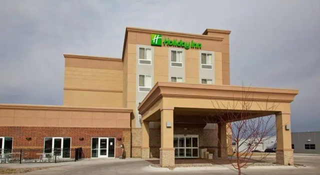 Четырёхместный номер Standard Holiday Inn Lincoln Southwest by IHG