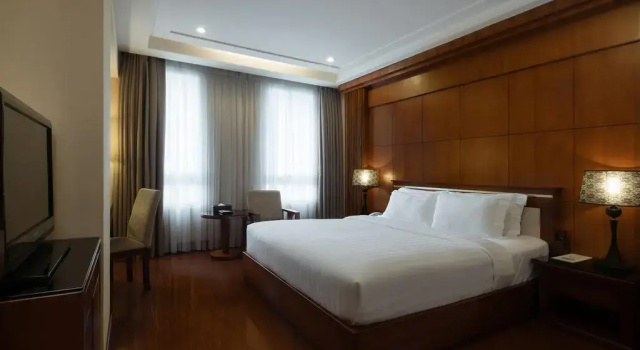 Номер Deluxe Nhat Ha L’Opera Hotel