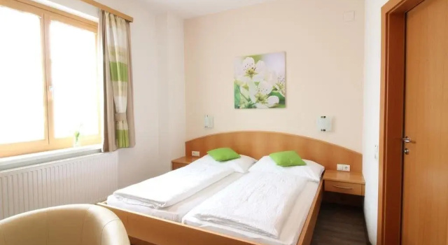 Pension Joseph Haydn, Забронировать Отель Подерсдорф-ам-Зе Seewinkel