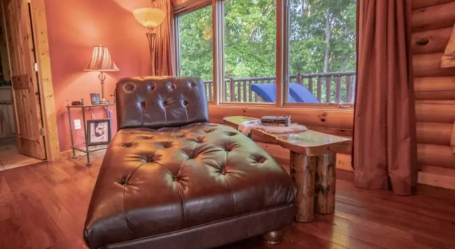 2 HOMES on Douglas Lake - Smoke Rise Lodge & Barn, Rezervovat Hotel Newport hotely s bazénem, Bazén