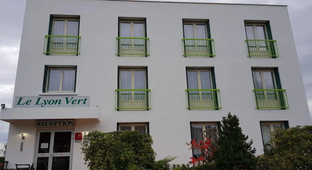 Le Lyon Vert, Rezervasyon Otel Commentry Allier